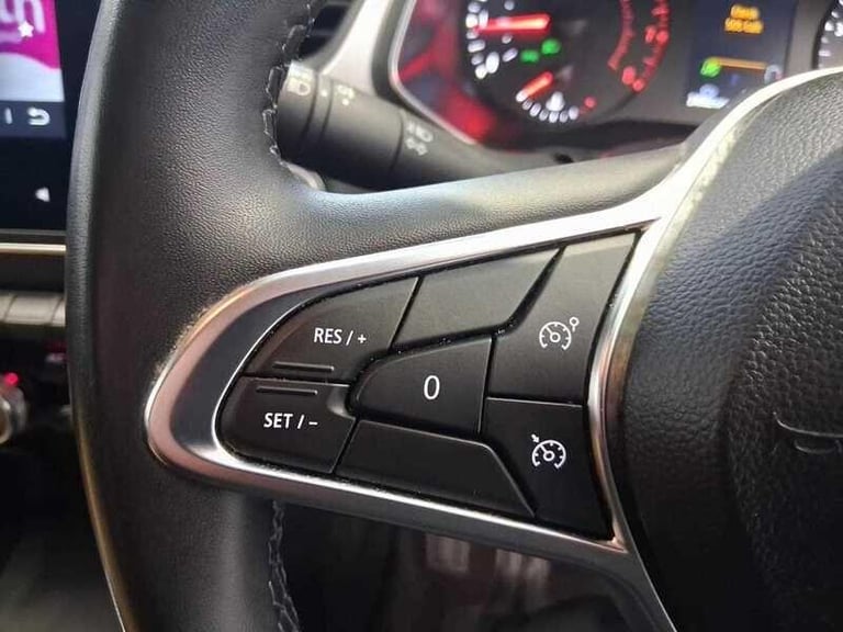 2022 Renault Captur 1.3 TCe Iconic SUV 5dr HATCHBACK Petrol Manual