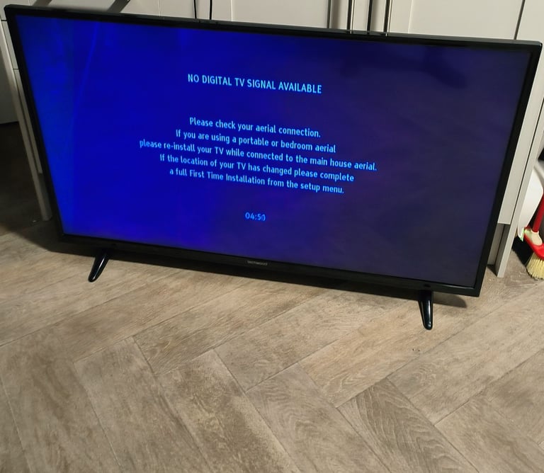 Cheap Techwood 49AO8UHD 49 Inch Smart 4K Ultra HD HDR LED TV Freeview Play 