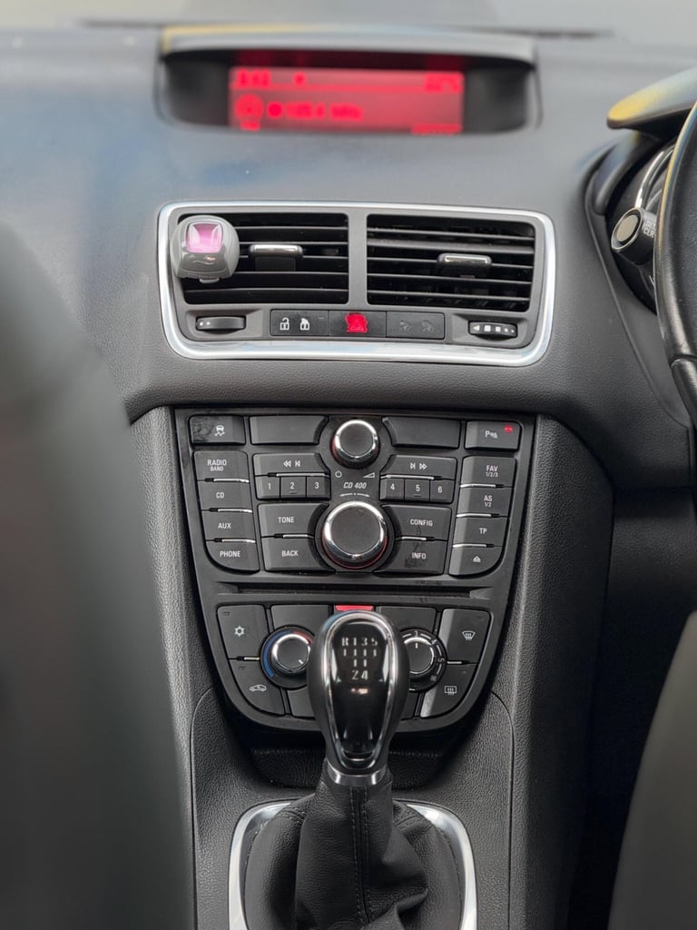 2015 Vauxhall Meriva 1.4i Turbo SE Euro 6 5dr MPV Petrol Manual