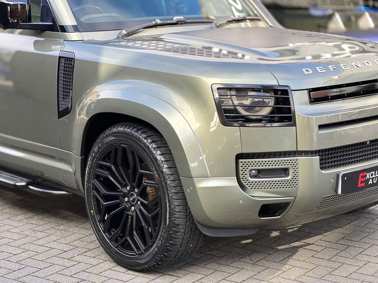 2020 Land Rover Defender 110 2.0 SD4 S SUV + BODYKIT + 22 ALLOYS + 5dr Diesel Auto 4WD Euro 6 (s/...