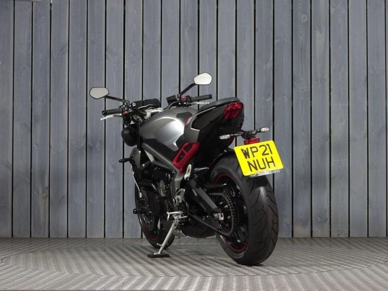 2021 21 TRIUMPH STREET TRIPLE 765 R