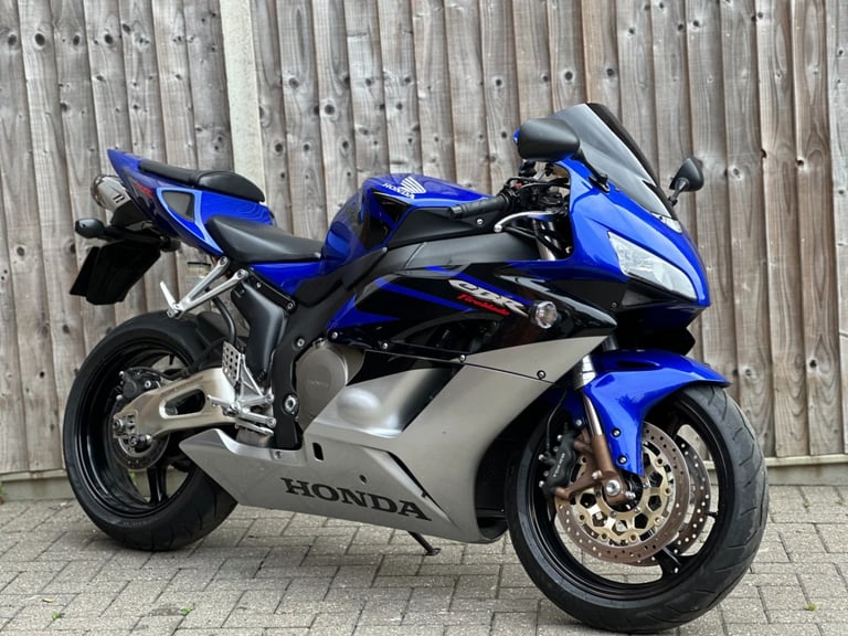 HONDA CBR 1000 RR FIREBLADE 2005 (05) SUPER SPORT + YOSHIMURA + 13,000 MILES 