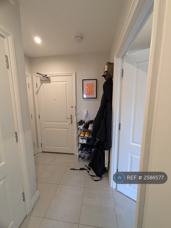 1 bedroom flat in Roland Street, St Albans, AL1 (1 bed) (#2586577)