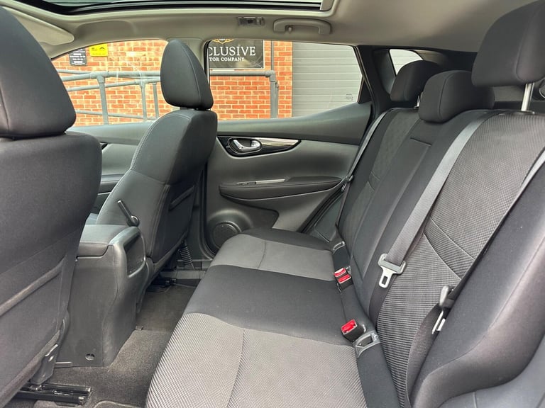2017 Nissan Qashqai 1.2 DIG-T N-Connecta XTRON 2WD Euro 6 (s/s) 5dr HATCHBACK Petrol Automatic