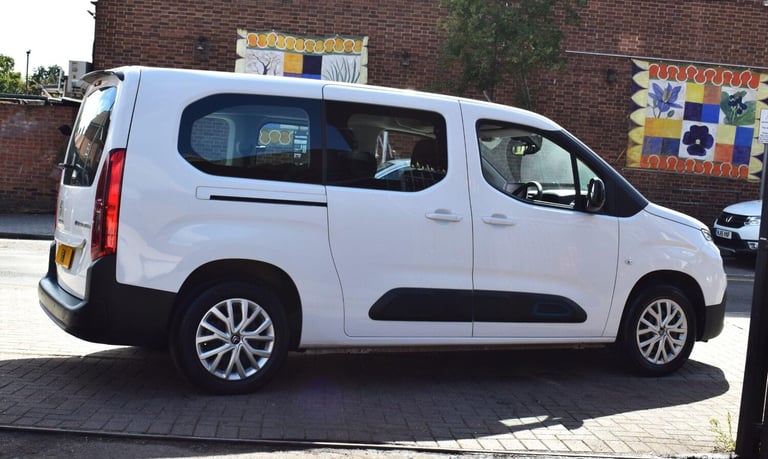 2023 Citroen Berlingo 50kWh Feel XL Auto 5dr (7.4kW Charger) MPV Electric Automatic