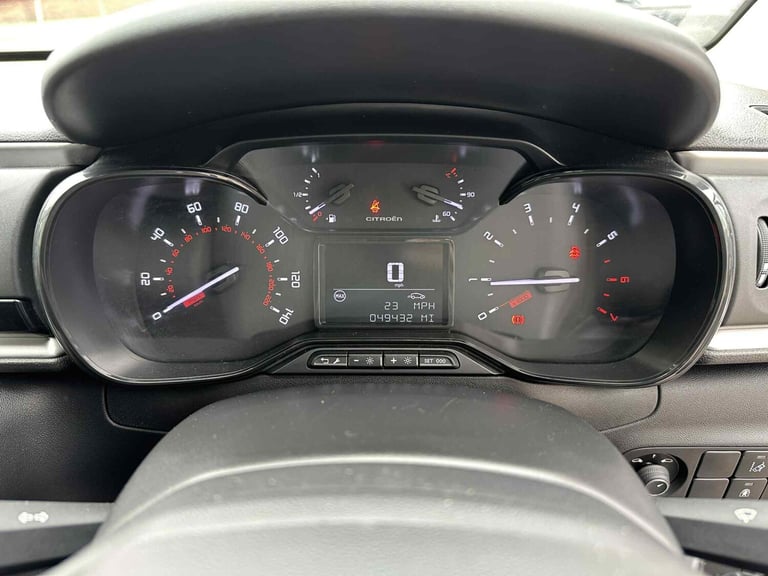 2018 Citroen C3 1.2 PureTech 82 Feel 5dr ULEZ FREE!! APPLEPLAY!! LOVELY LOW MILEAGE!!  HATCHBACK ...