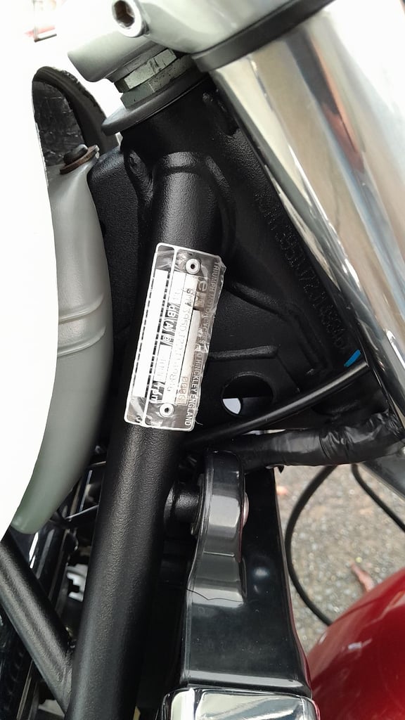 Triumph, THUNDERBIRD, 2002, 885 (cc)