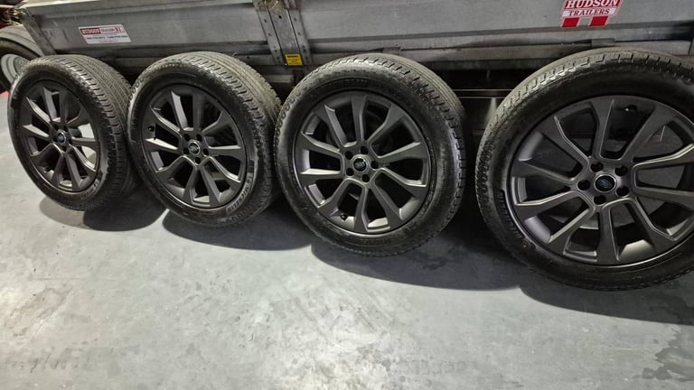 Range rover sport alloys and tyres