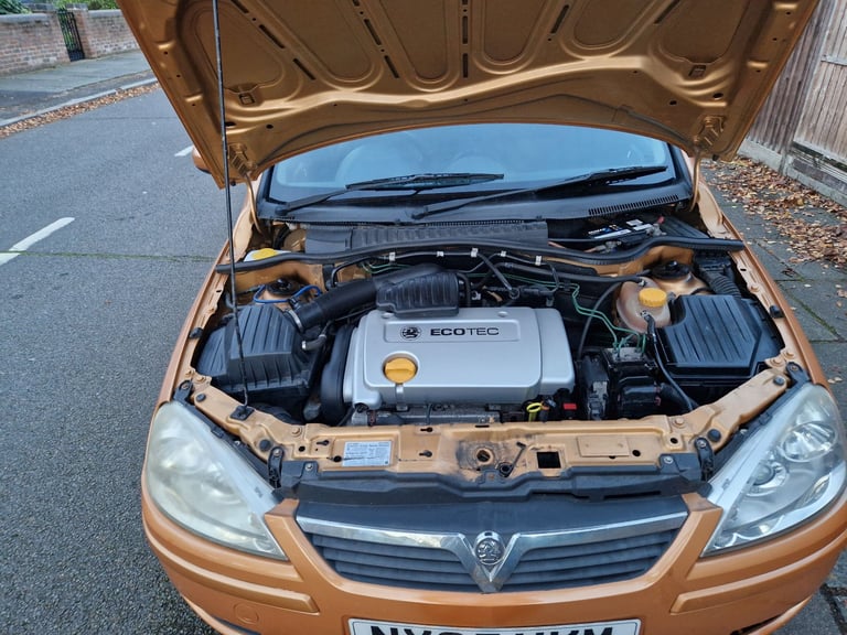 AUTO VAUXHALL CORSA 1.4 ULEZ FREE DRIVES GREAT 