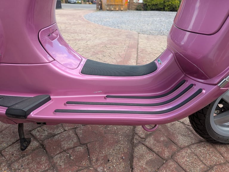 Piaggio, VESPA, 2011, 49 (cc)