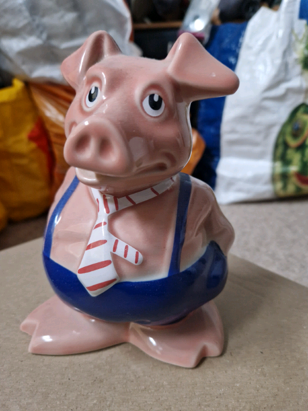 Piggy bank 