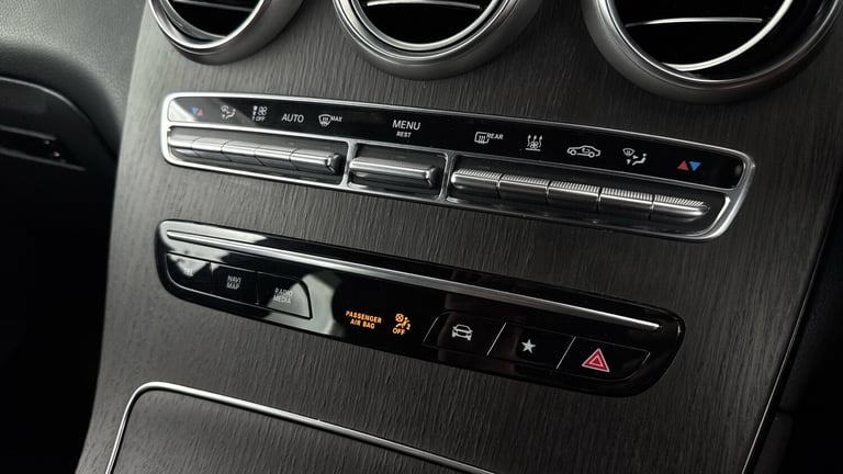 2021 Mercedes-Benz GLC Glc 300 De 4Matic Amg Line Premium Plus SUV Hybrid Automatic