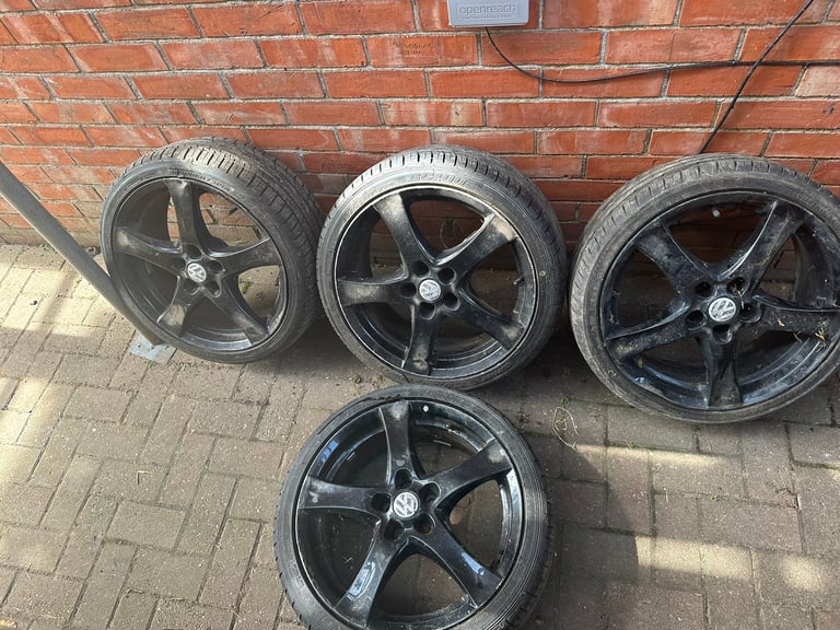Buy WHEELS WINTER MICHELIN 195\/55 R16 FORD DISCS SET used from Poland