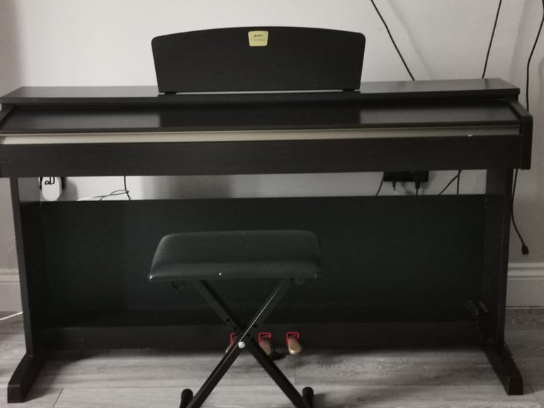 image for The Yamaha Clavinova CLP-320 Digital Piano