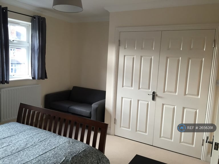 1 bedroom in Coach House Mews, Caversham, Reading, RG4 (#2656391)