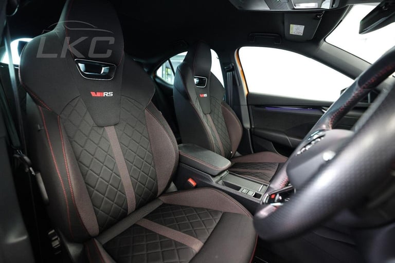 SKODA OCTAVIA 1.4 TSI iV 13kWh vRS DSG Euro 6 (s/s) 5dr 2024