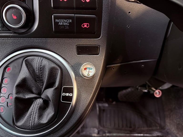 2011 Volkswagen Caravelle 2.0 TDI Executive DSG Euro 5 5dr MPV Diesel Automatic