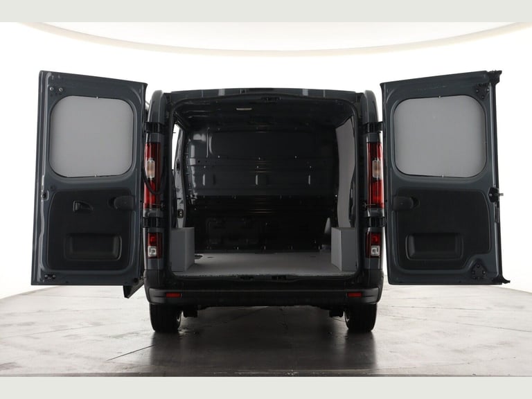 2024 Renault Trafic SL30 90kW 52kWh Advance Van Auto PANEL VAN Electric Automatic