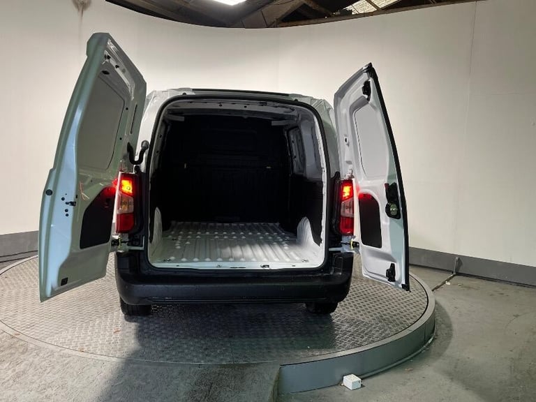 2025 Vauxhall Combo 1.5 Turbo D 2300 Prime Xl Panel Van 6dr Diesel Manual Lwb Euro 6 (s/s) (100 P...