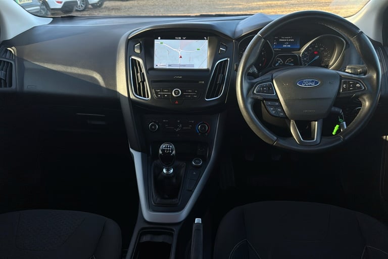  Ford Focus 1.0t Ecoboost Zetec Edition Hatchback 5dr Petrol Manual Euro 6 s/s