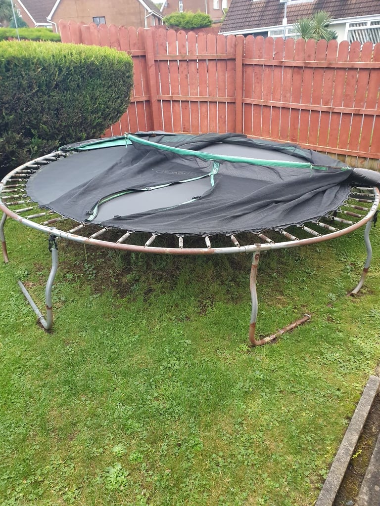 Trampoline 
