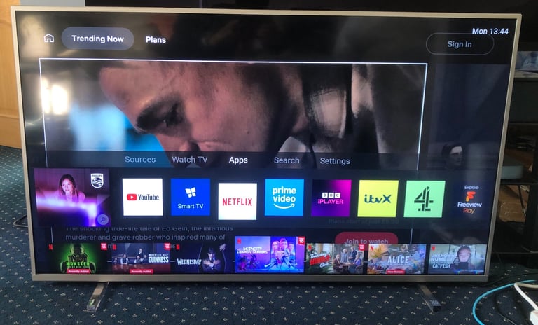 Philips 50PUS6754/12 50 Inch 4K Ultra HD HDR 