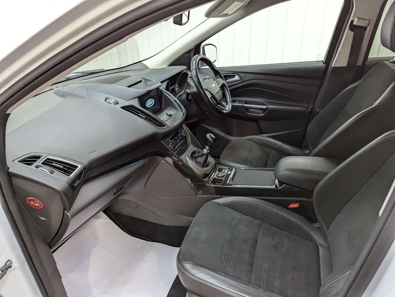 2017 Ford Kuga 2.0 Kuga Titanium TDCi 4x4 4WD 5dr SUV Diesel Manual
