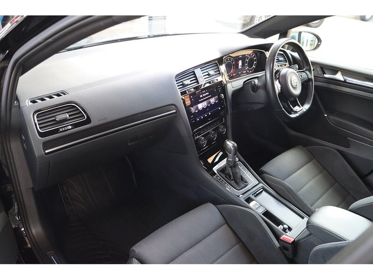 2019 Volkswagen Golf 2.0 TSI R Estate 5dr Petrol DSG 4Motion Euro 6 (s/s) (300 ps) Estate Petrol ...