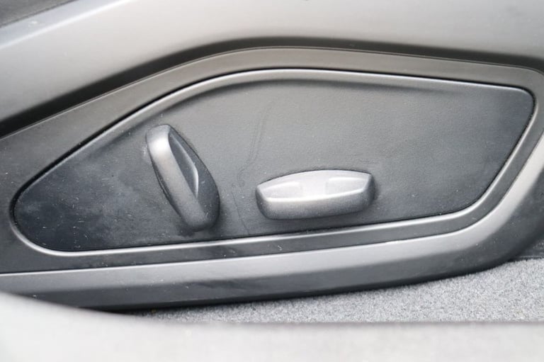 2023 Porsche Taycan PERFORMANCE 79.2kWh RWD SALOON  Saloon ELECTRIC Automatic