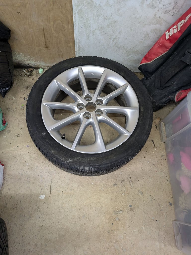 Alloy wheels and tyres