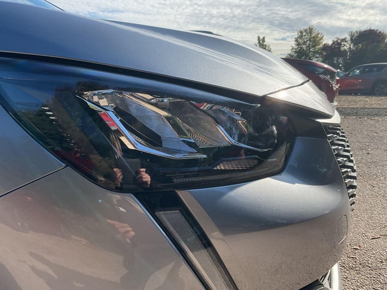 2023 Peugeot 208 1.2 PureTech 100 Allure Premium + 5dr EAT8 HATCHBACK PETROL Automatic