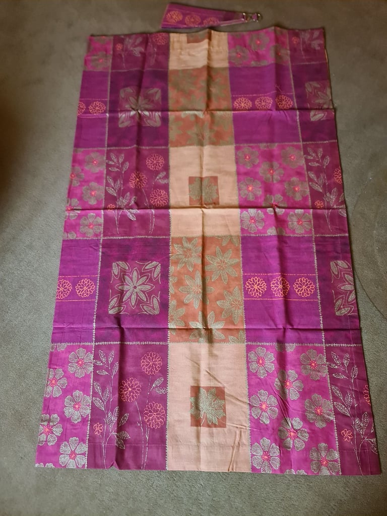 image for PAIR OF RED PATTERNED CURTAINS ( H )