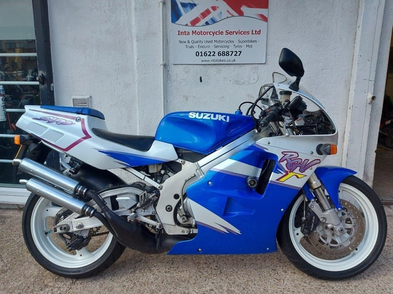 image for SUZUKI RGV250R VJ22A CLASSIC TWO STROKE SPORTS BIKE 