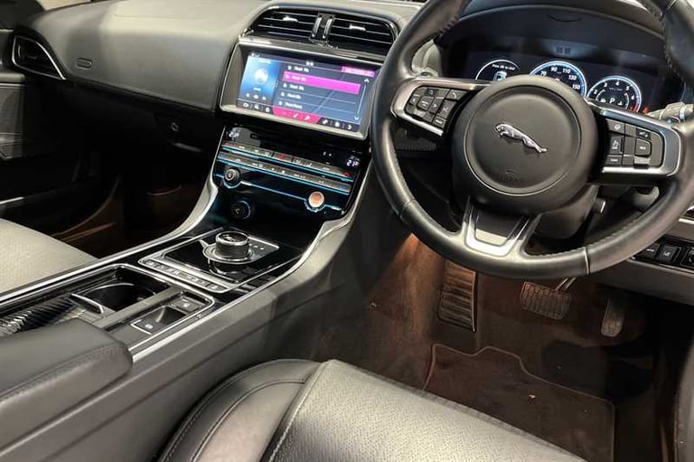 2018 Jaguar XE 2.0 [250] Portfolio 4dr Auto AWD SALOON PETROL Automatic