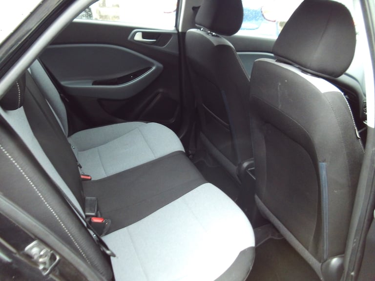 2015 Hyundai i20 1.2 SE 5dr HATCHBACK Petrol Manual