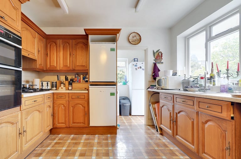 Room to rent in a Shared home with just 1 other Tenant!