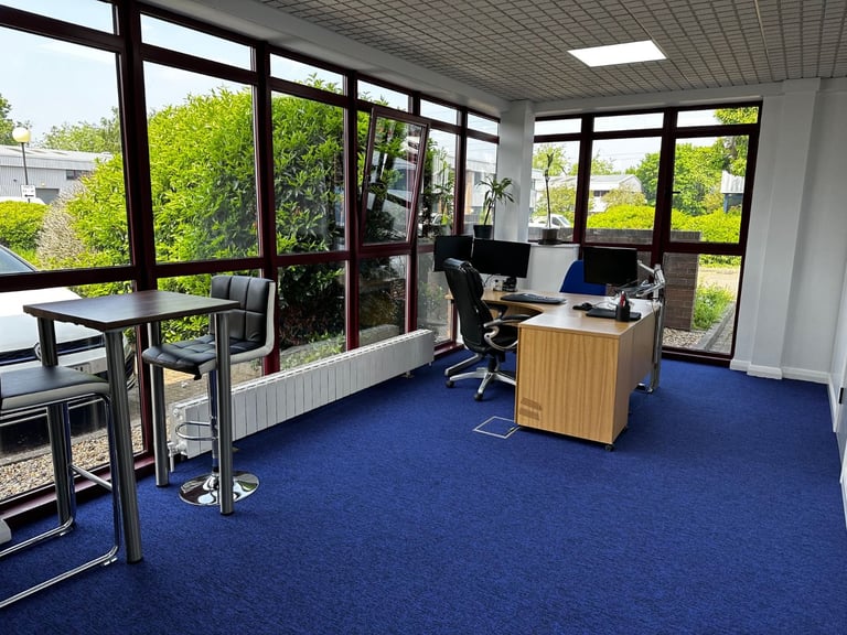 Serviced Offices Studio Storage Space Watford 24/7 Access - Parking & Bills Included OCTOBER FREE