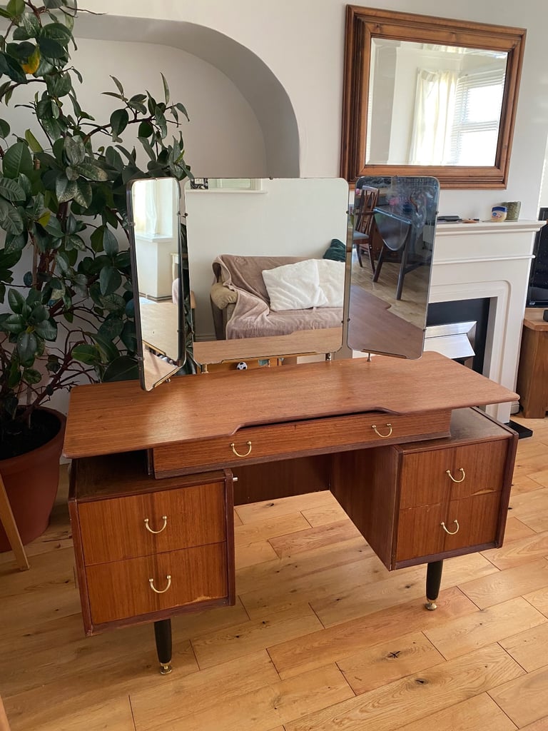 Dressing table Gplan 