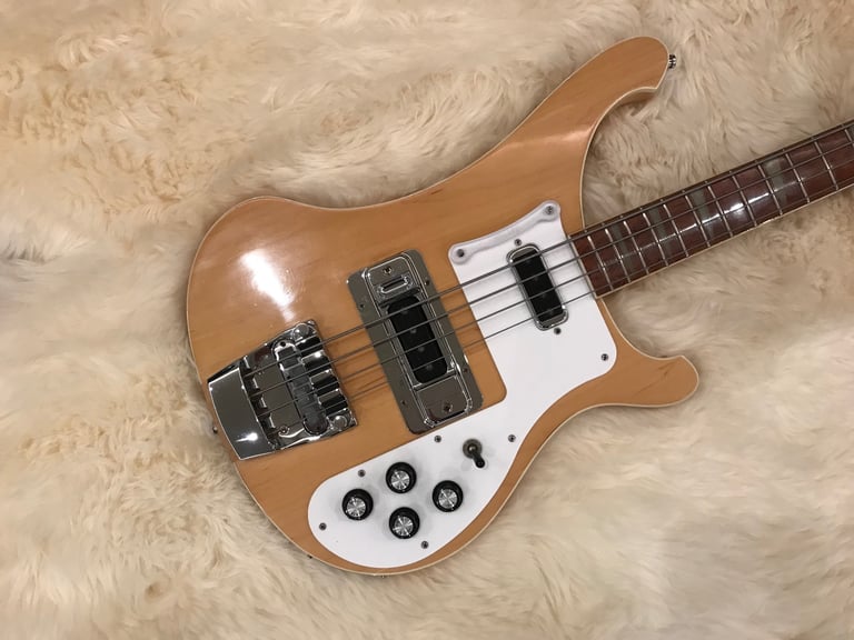 RICKENBACKER 4003 4 string bass guitar, set up, great condition for 26 years old, wow!
