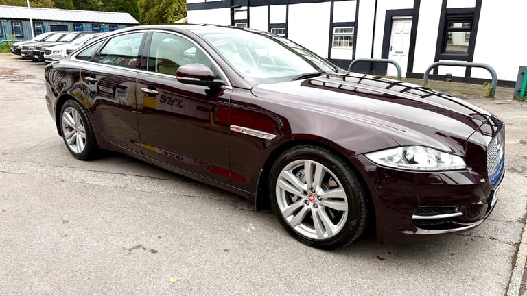2010 Jaguar XJ 3.0d V6 Premium Luxury 4dr Auto SALOON Diesel Automatic