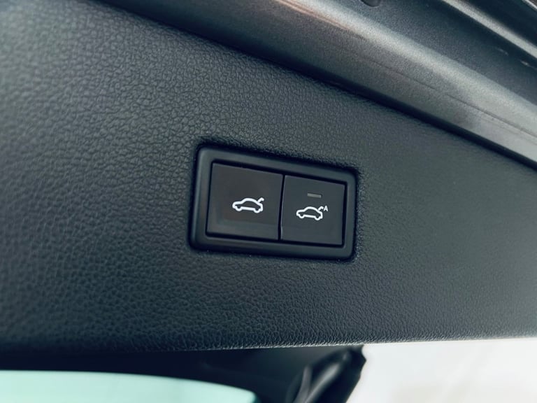 2017 Volkswagen Tiguan 2.0 TDi 150 4Motion R-Line 5dr DSG ESTATE DIESEL Automatic