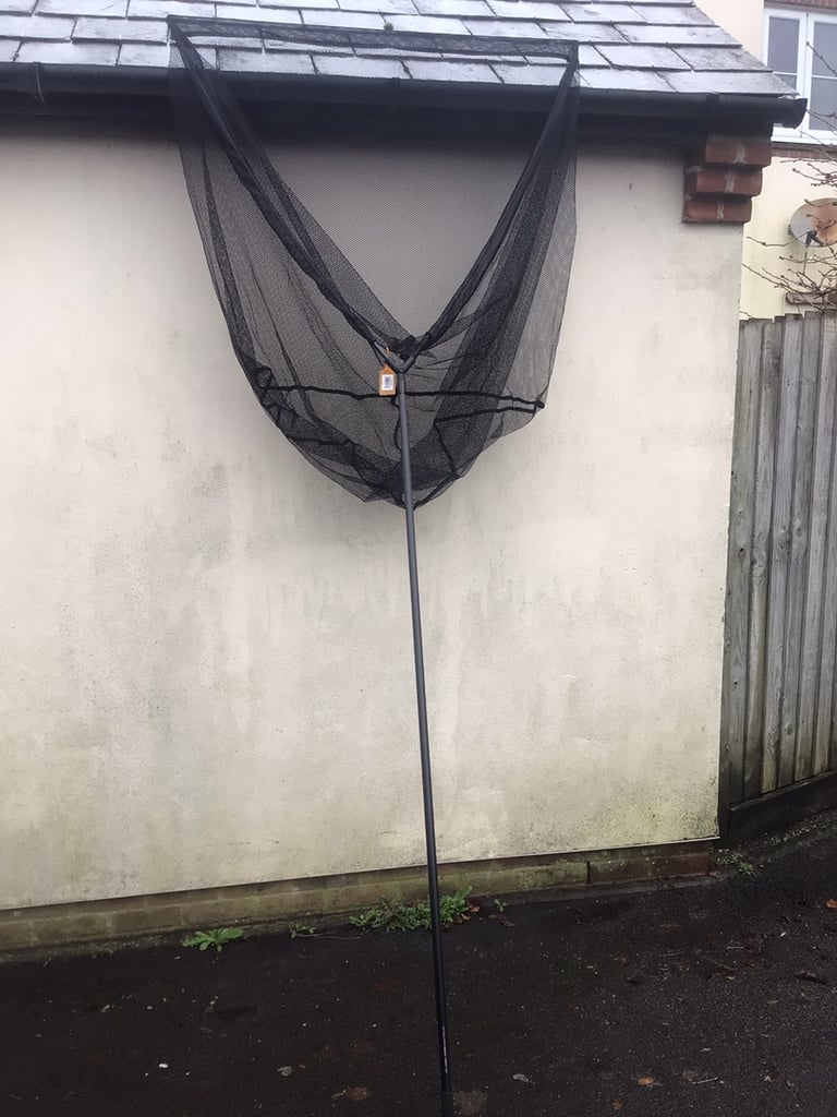 landing net, in Chessington, Surrey