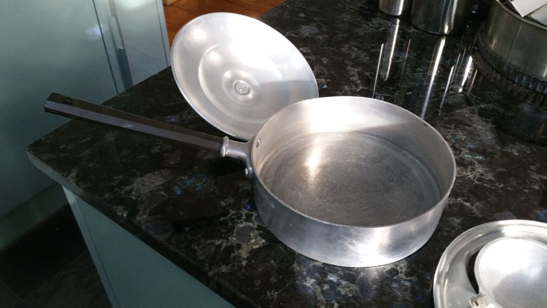 Vintage 1950s Poached Egg Pan