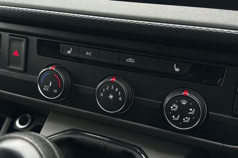 2024 Volkswagen Transporter 2.0 TDI 110 Highline Van Van Manual