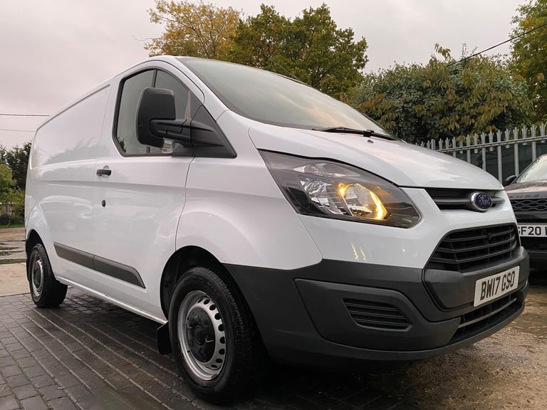 2017 Ford Transit Custom 2.0 TDCi 290 L1 H1 5dr PANEL VAN Diesel Manual