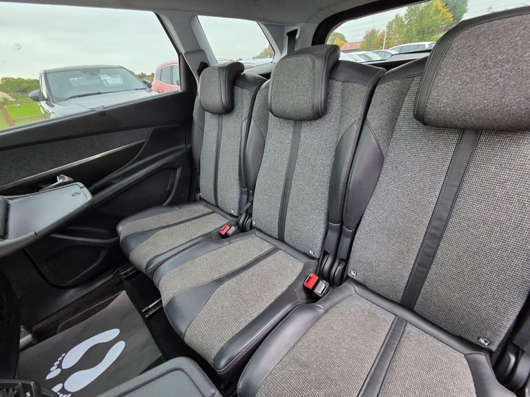 2018 Peugeot 5008 1.2 PureTech Allure Euro 6 (s/s) 5dr Petrol