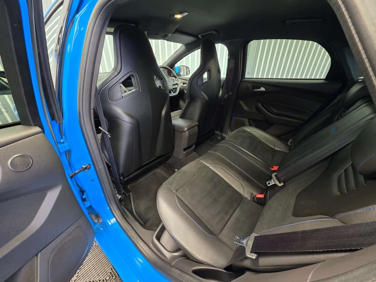 2017 Ford Focus 2.3T EcoBoost RS Hatchback 5dr Petrol Manual AWD Euro 6 (s/s) (350 ps) Hatchback ...