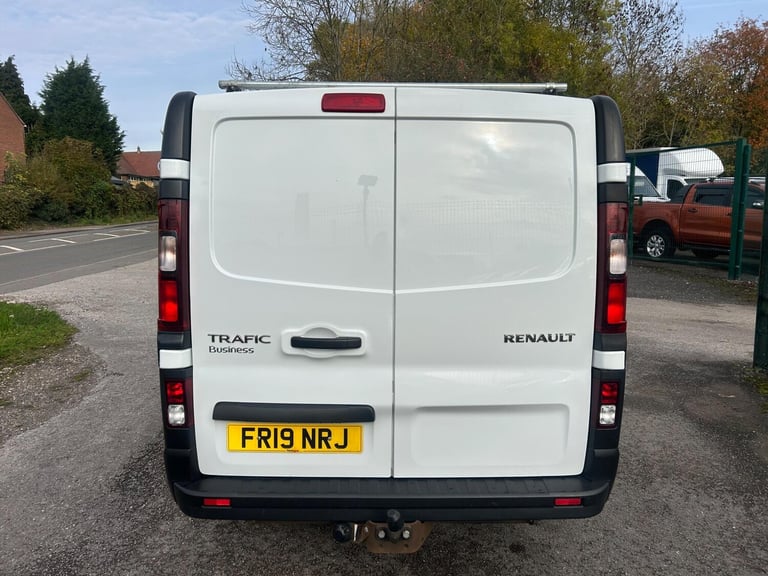 2019 Renault Trafic 1.6 dCi 27 Business SWB Standard Roof Euro 6 5dr PANEL VAN Diesel Manual