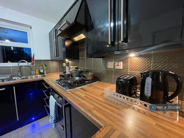 5 bedroom house in Furlong Road, Coventry, CV1 (5 bed) (#2553085)