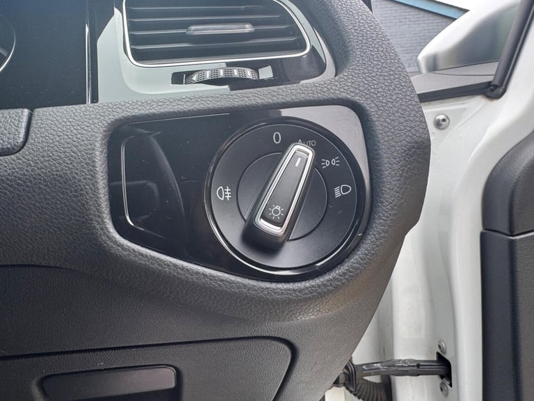 2016 Volkswagen Golf 2.0 TSI BlueMotion Tech R DSG 4Motion Euro 6 (s/s) 5dr HATCHBACK Petrol Auto...